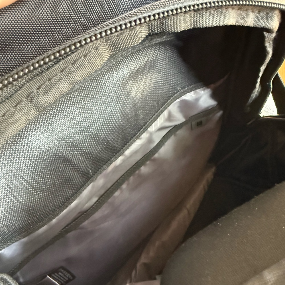SWISSGEAR Black Backpack - Picture 10 of 10